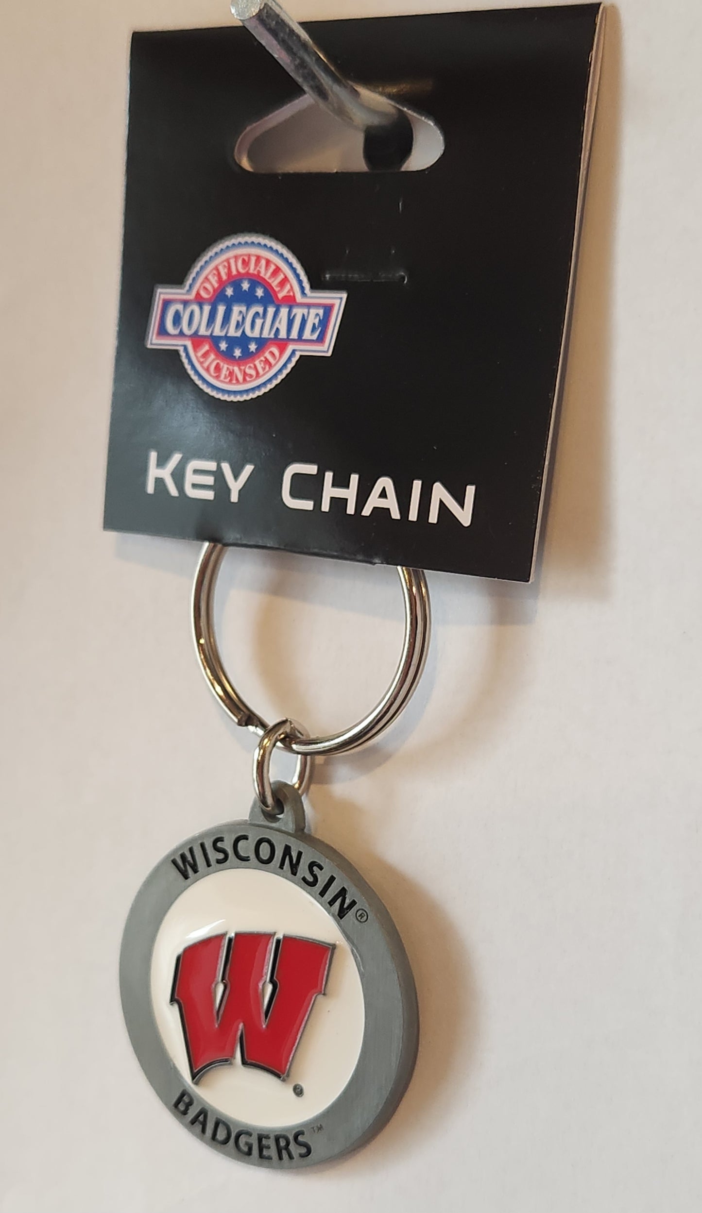 Wisconsin Badgers 3-D Metal Key Chain NCAA Licensed (Round)