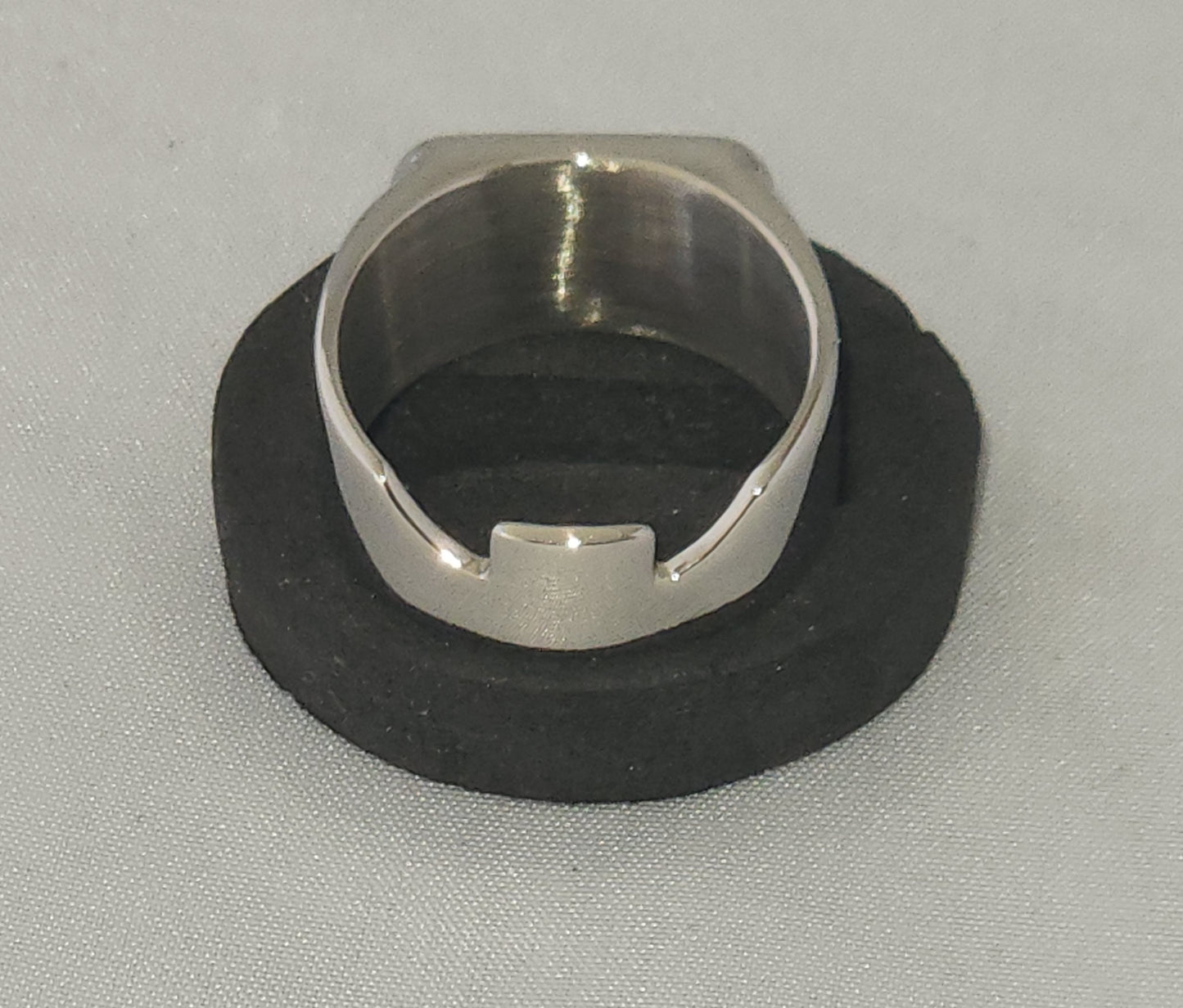 Minnesota Vikings Steel Ring Bottle Opener Size 12 - NFL Football