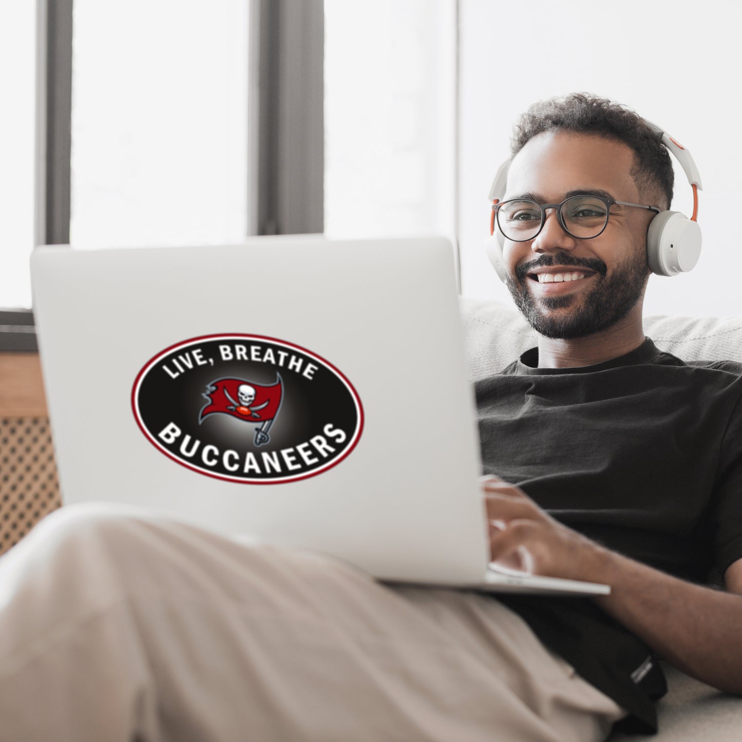 Tampa Bay Buccaneers Live-Breath Vinyl Auto or Flat Surface Decal (NFL)