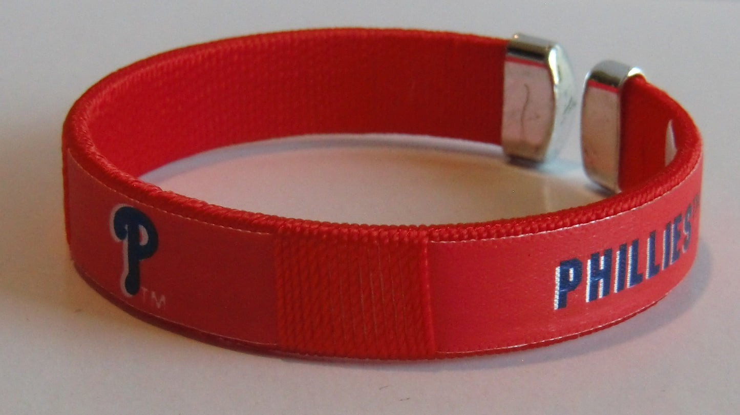 Philadelphia Phillies Fan Band Bracelet MLB Licensed Baseball