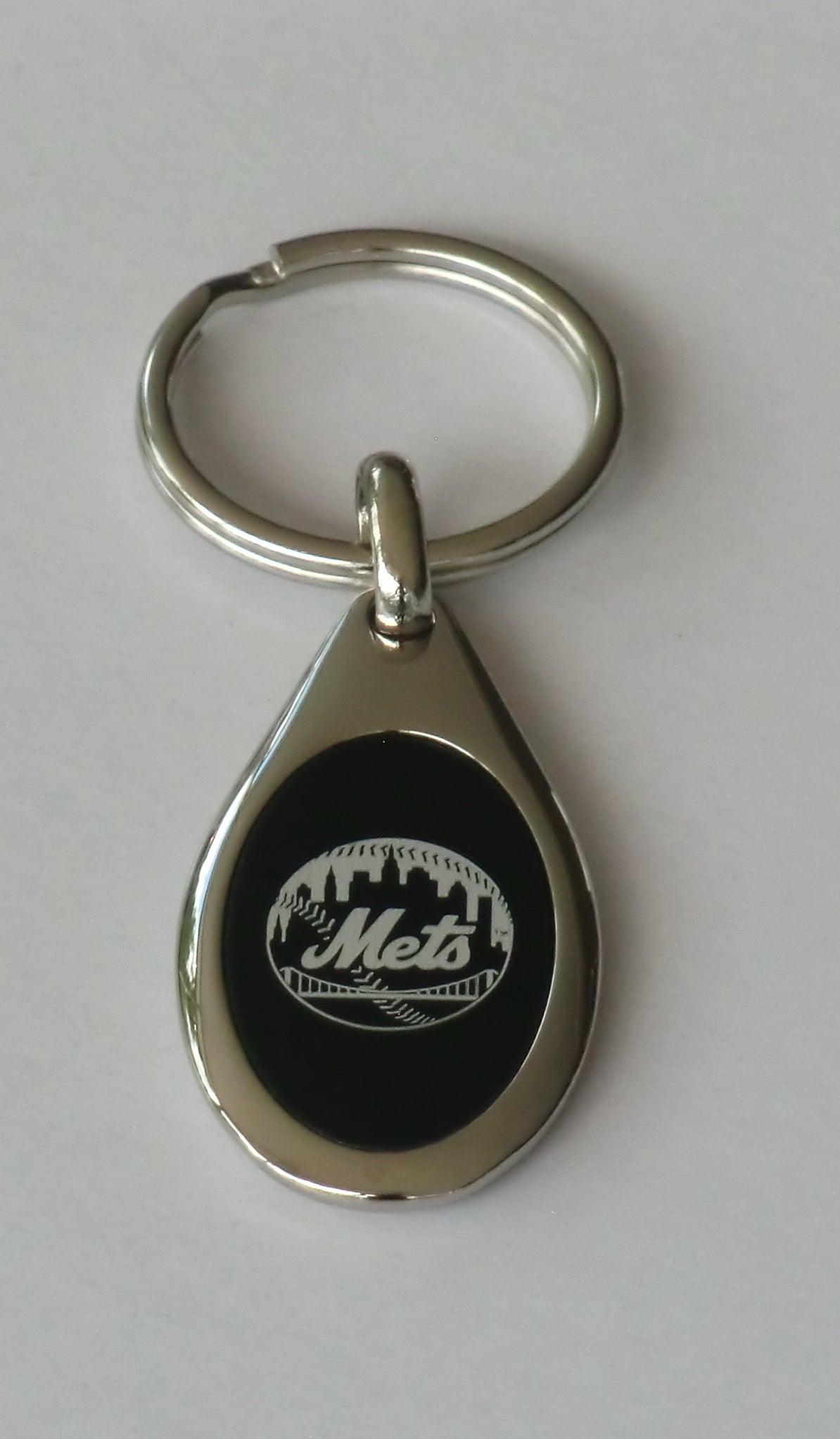 New York Mets Etched Team Logo Metal Key Chain MLB Baseball