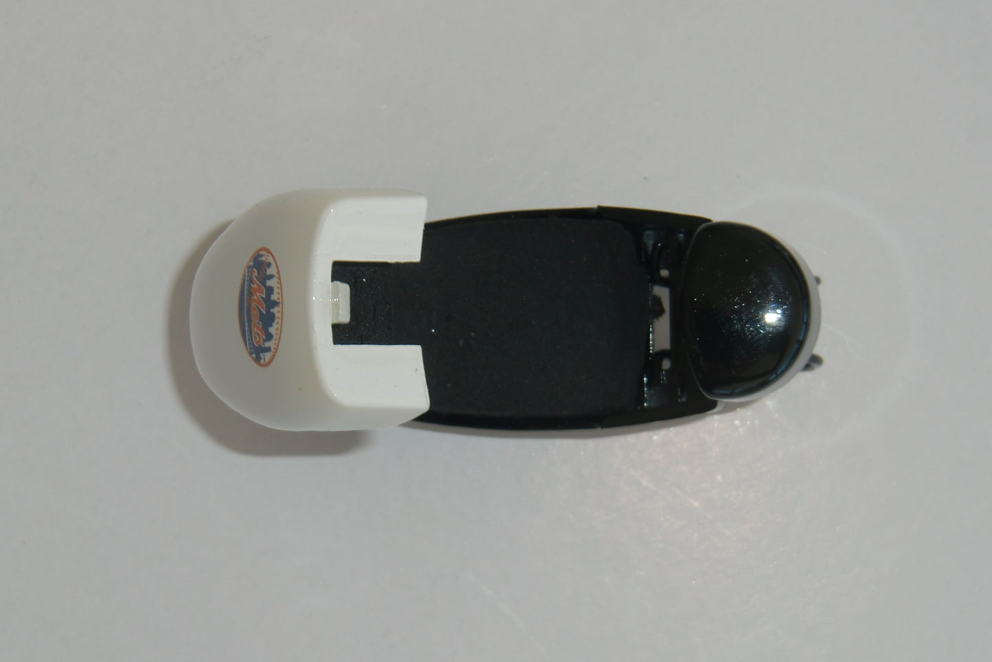 New York Mets Sunglasses Visor Clip Holds Glasses (MLB Baseball)