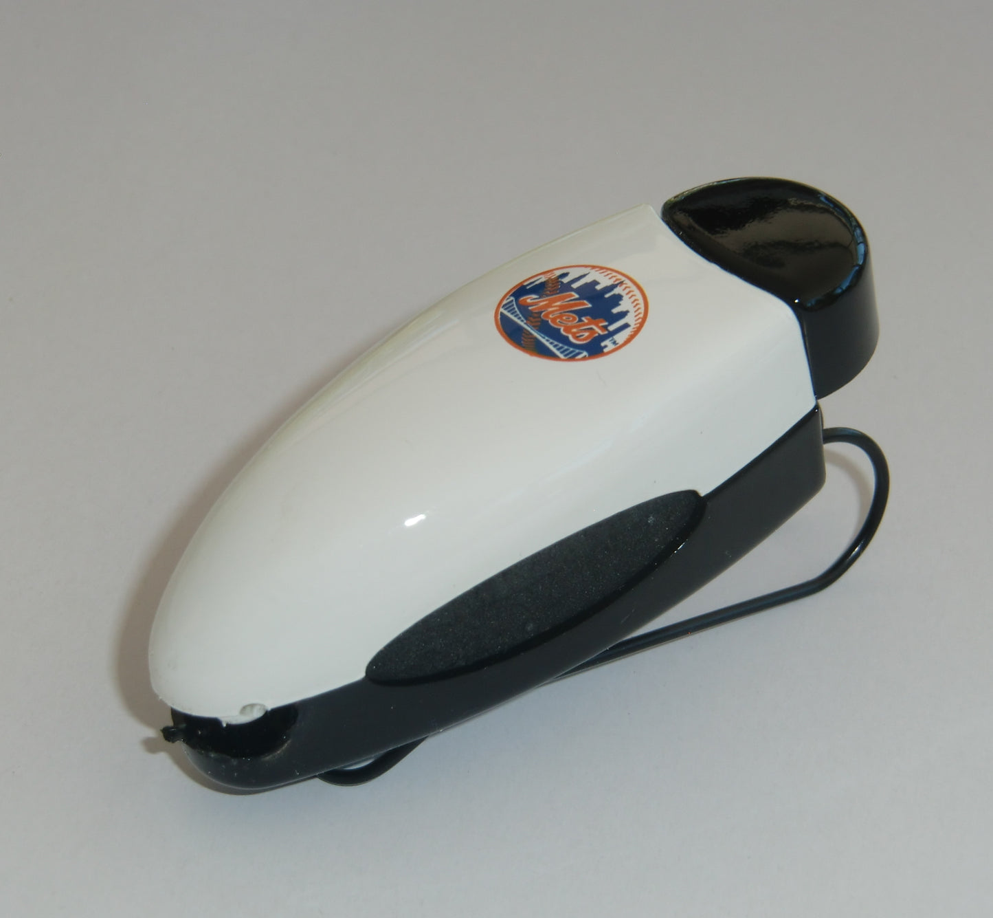 New York Mets Sunglasses Visor Clip Holds Glasses (MLB Baseball)