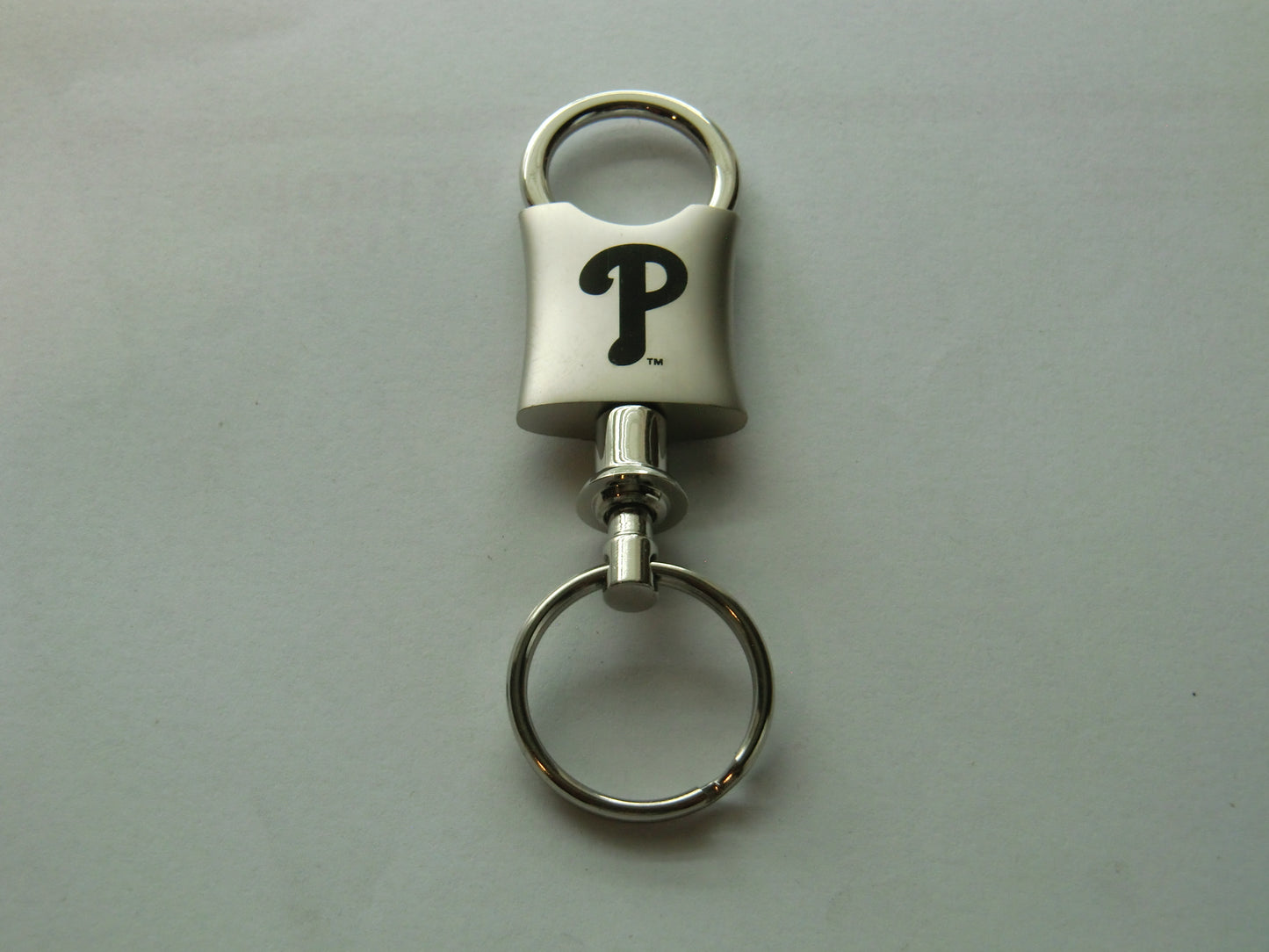 Philadelphia Phillies Valet Key Chain with Etched Team Logo MLB Baseball