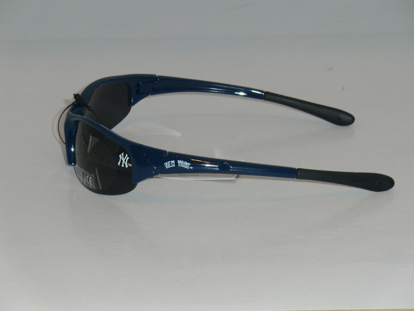New York Yankees Blade Sunglasses (NEW YORK) MLB Baseball